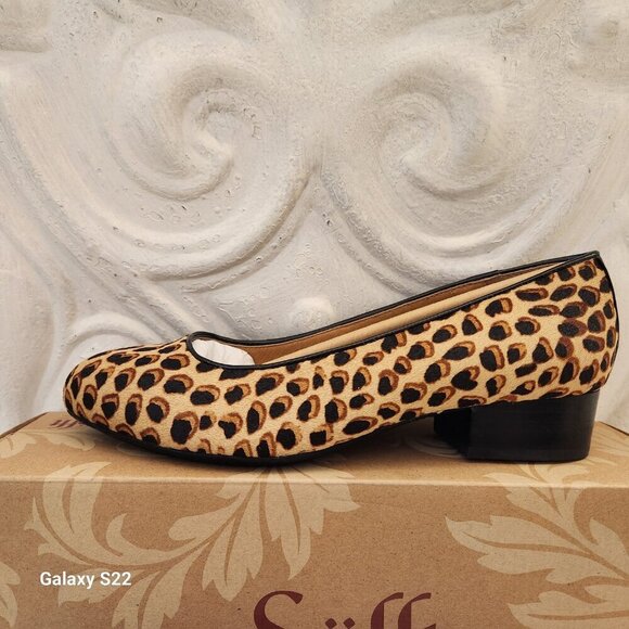 Sofft calf hair block heel leopard print Belicia pumps. NIB. Size 8 Wide - Picture 2 of 11